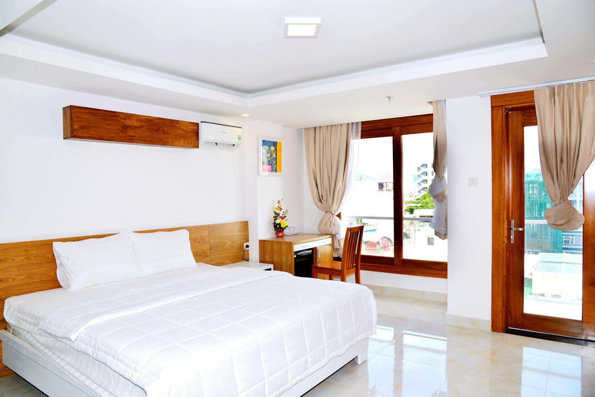 New Century Hotel Nha Trang Exterior foto